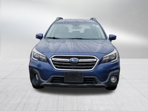 Used 2019 Subaru Outback 2.5i Limited image 2
