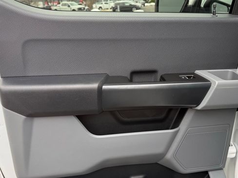 Used 2024 Ford F150 XL image 31