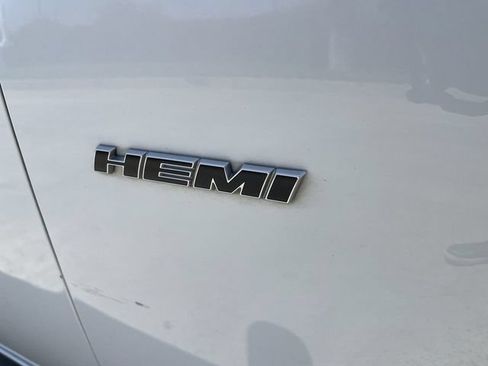 Used 2018 Dodge Charger R/T RWD image 31