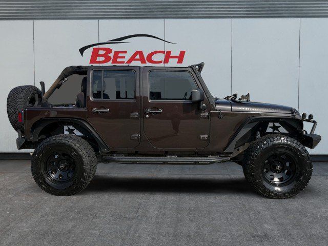Used 2013 Jeep Wrangler Unlimited Sport w/ Connectivity Group AWD/4WD image 6