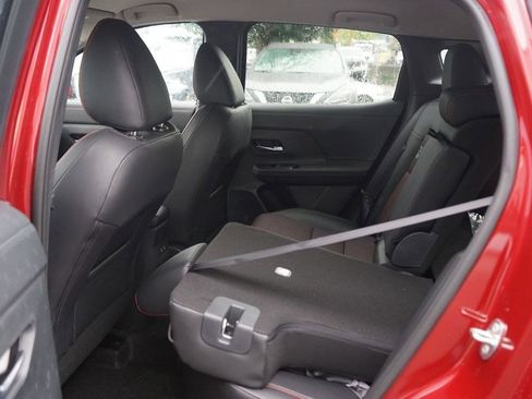 Used 2025 Nissan Kicks SR AWD/4WD image 28
