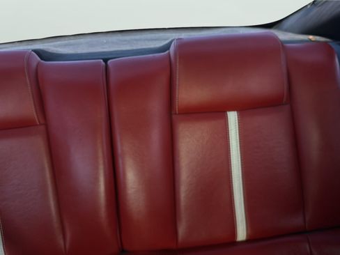 Used 2010 Ford Mustang GT RWD image 32