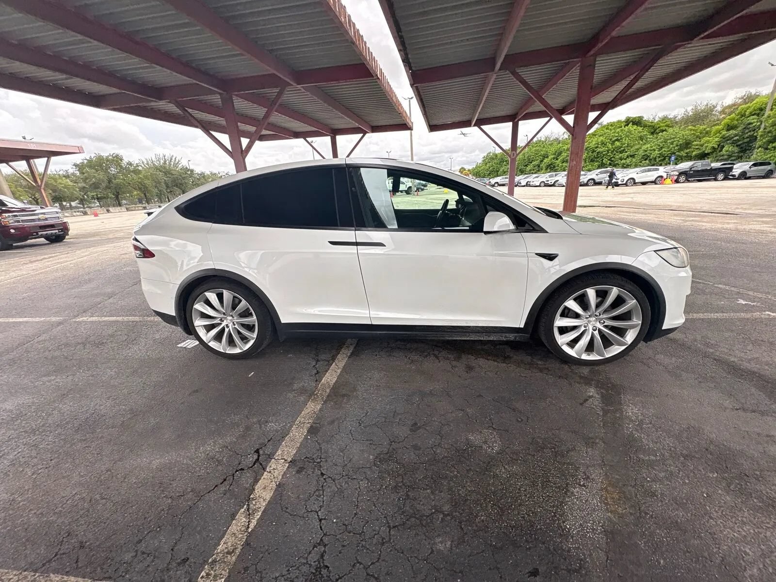 Used 2018 Tesla Model X 75D AWD/4WD image 8