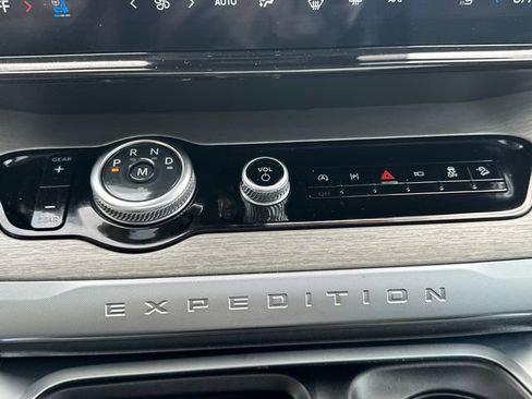 Certified 2025 Ford Expedition Max Platinum AWD/4WD image 40