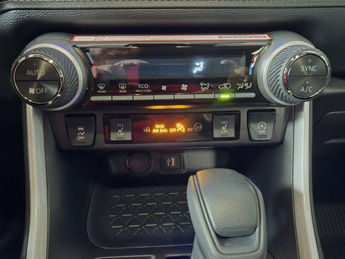 New 2025 Toyota RAV4 XLE image 29