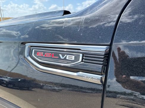 Used 2022 GMC Sierra 1500 AT4 w/ AT4 Premium Package AWD/4WD image 17
