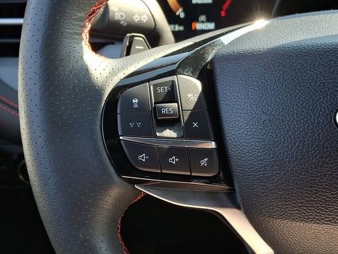 Used 2025 Ford Explorer ST AWD/4WD image 28