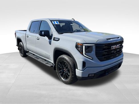 Used 2024 GMC Sierra 1500 Elevation w/ Elevation Premium Package AWD/4WD image 3