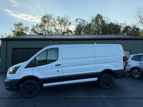 Used 2023 Ford Transit 250 Low Roof w/ Exterior Upgrade Package image 3