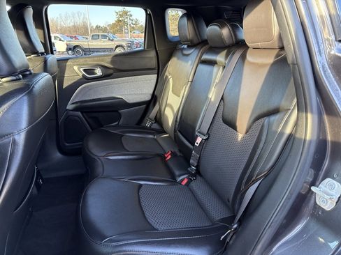 Certified 2023 Jeep Compass Latitude image 13