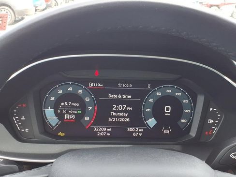 Used 2025 Audi Q3 2.0T Premium AWD/4WD image 24