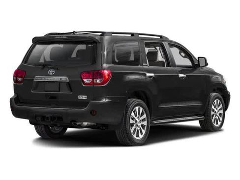 Used 2016 Toyota Sequoia Platinum RWD image 5