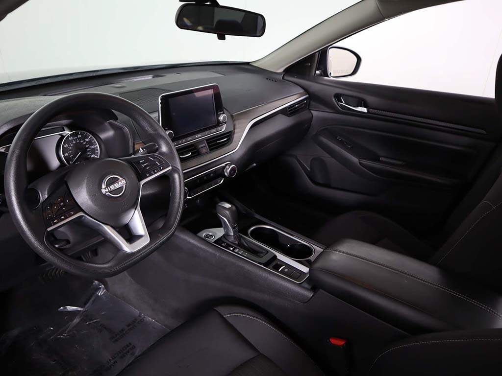 Used 2024 Nissan Altima 2.5 SV AWD/4WD image 23