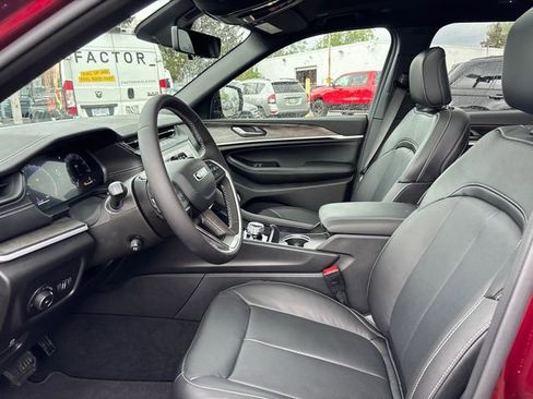New 2026 Jeep Grand Cherokee L Limited AWD/4WD image 6