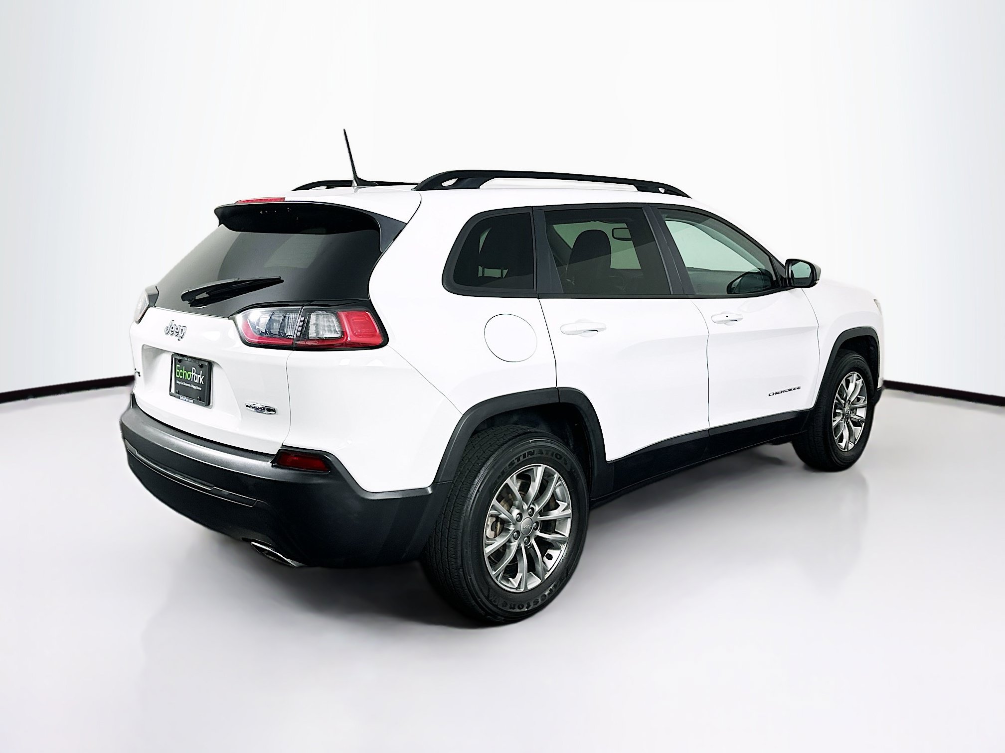 Used 2022 Jeep Cherokee Latitude Lux AWD/4WD image 9