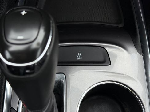 Used 2020 Chevrolet Malibu LT image 24