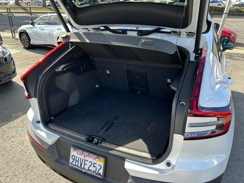 Used 2023 Volvo C40 P8 Recharge Plus image 55