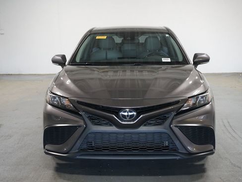 Certified 2021 Toyota Camry SE w/ Convenience Package FWD image 2