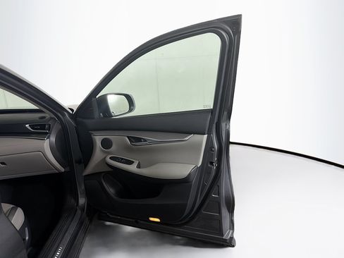 Used 2023 INFINITI QX50 Luxe FWD image 32