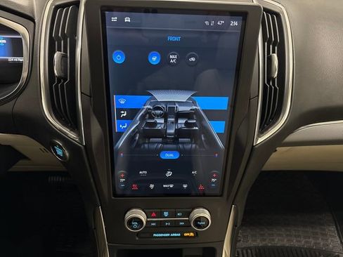 Used 2021 Ford Edge Titanium w/ Class II Trailer Tow Package image 45