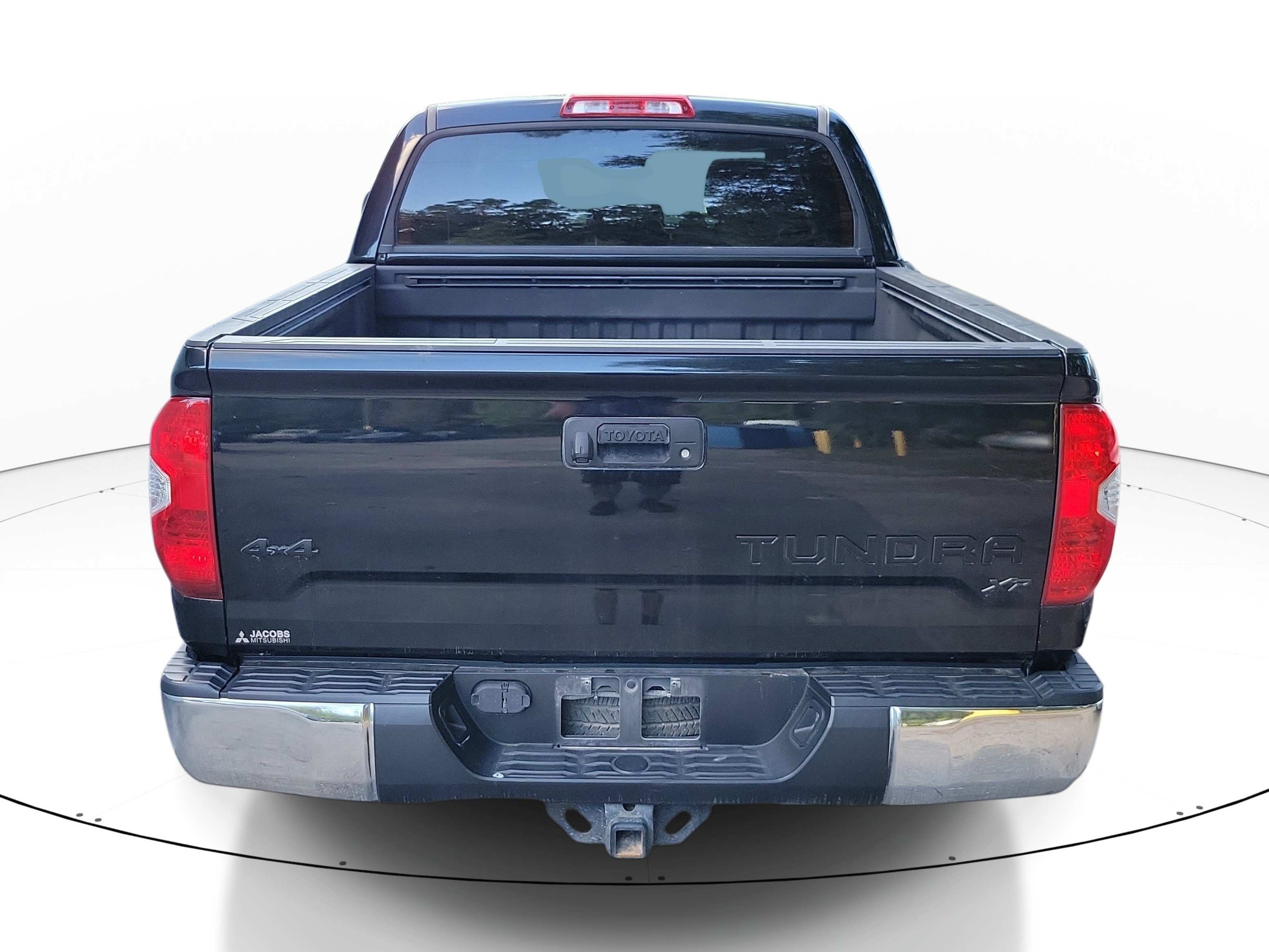 Used 2018 Toyota Tundra SR5 w/ SR5 Upgrade Package AWD/4WD image 3