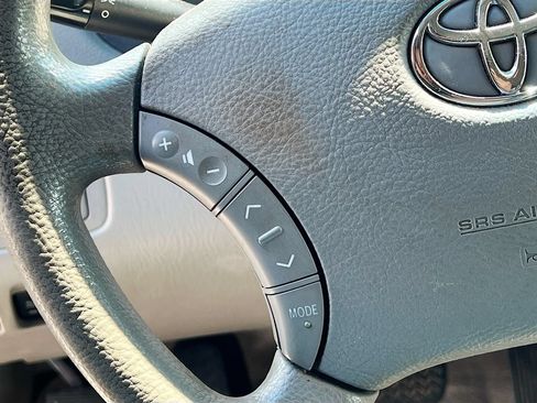 Used 2007 Toyota Sienna FWD image 10