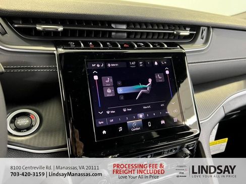 New 2025 Jeep Grand Cherokee Altitude image 39