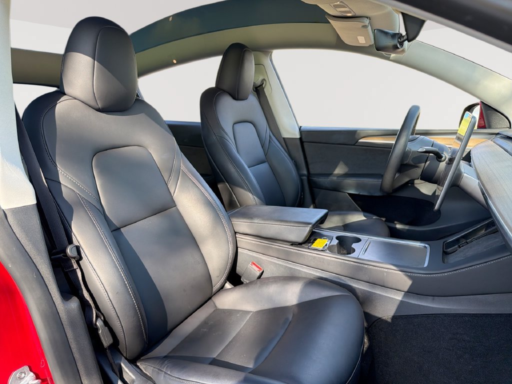 Used 2023 Tesla Model Y AWD image 26