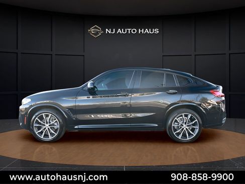 Used 2022 BMW X4 xDrive30i w/ M Sport Package 2 AWD/4WD image 5