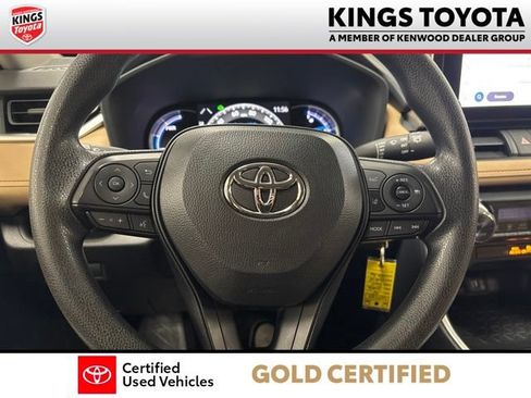 Certified 2025 Toyota RAV4 LE AWD/4WD image 16