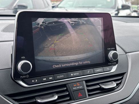 Used 2025 Nissan Altima 2.5 SR image 23