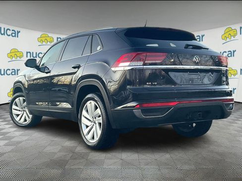 Certified 2022 Volkswagen Atlas Cross Sport SE image 4