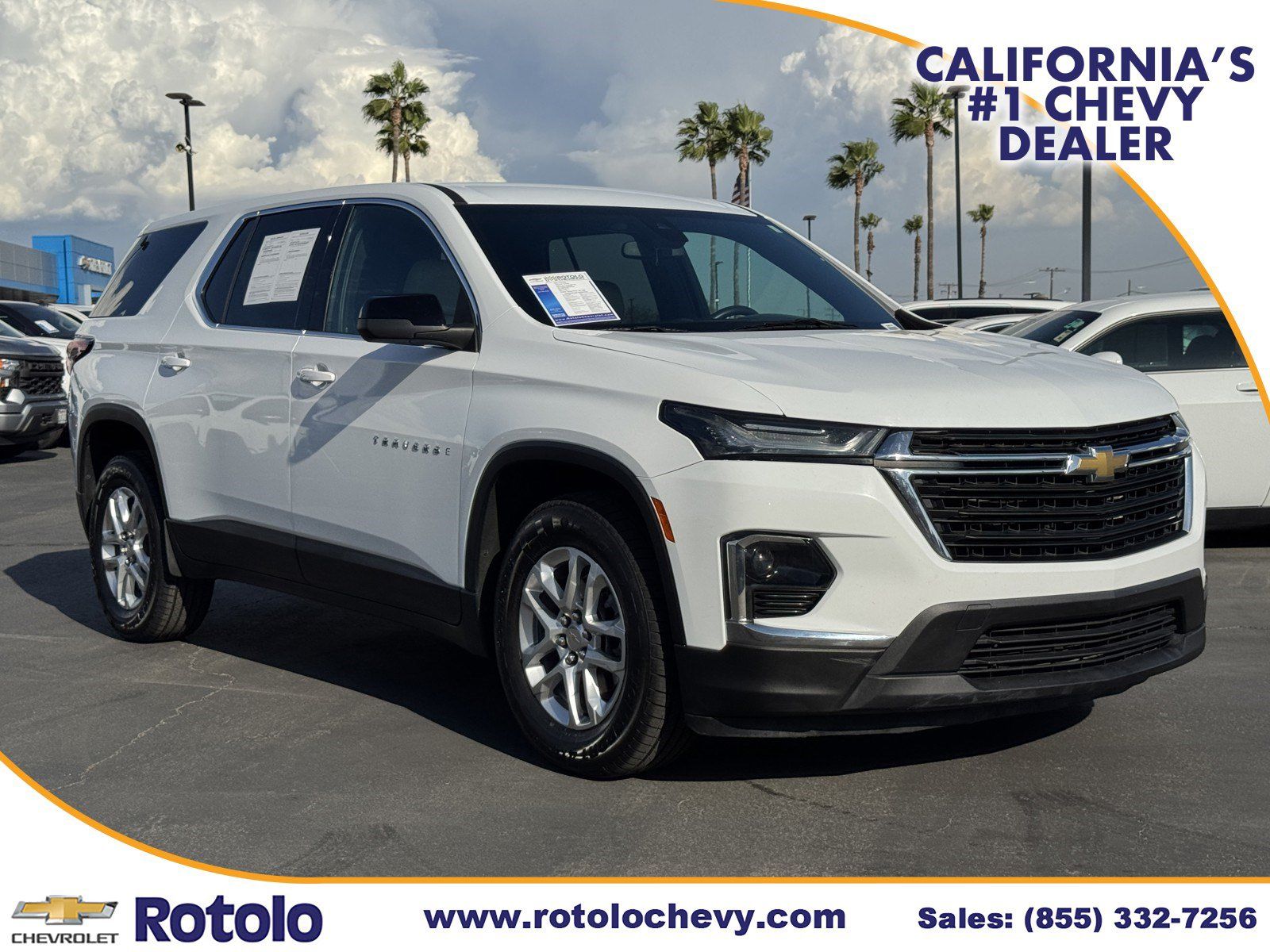 Used 2022 Chevrolet Traverse LS FWD image 1