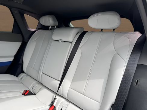 New 2027 Cadillac Optiq Luxury w/ LPO, Floor Liner Package AWD/4WD image 17