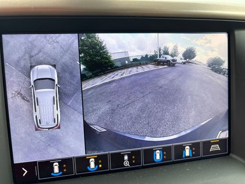 Used 2020 GMC Acadia Denali w/ Technology Package FWD image 34