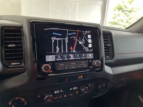 Used 2022 Nissan Frontier PRO-4X image 24