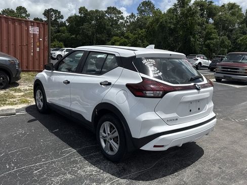 Certified 2021 Nissan Kicks S FWD image 5