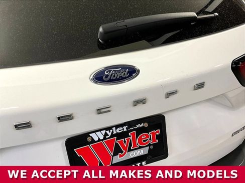 Used 2023 Ford Escape Platinum AWD/4WD image 22