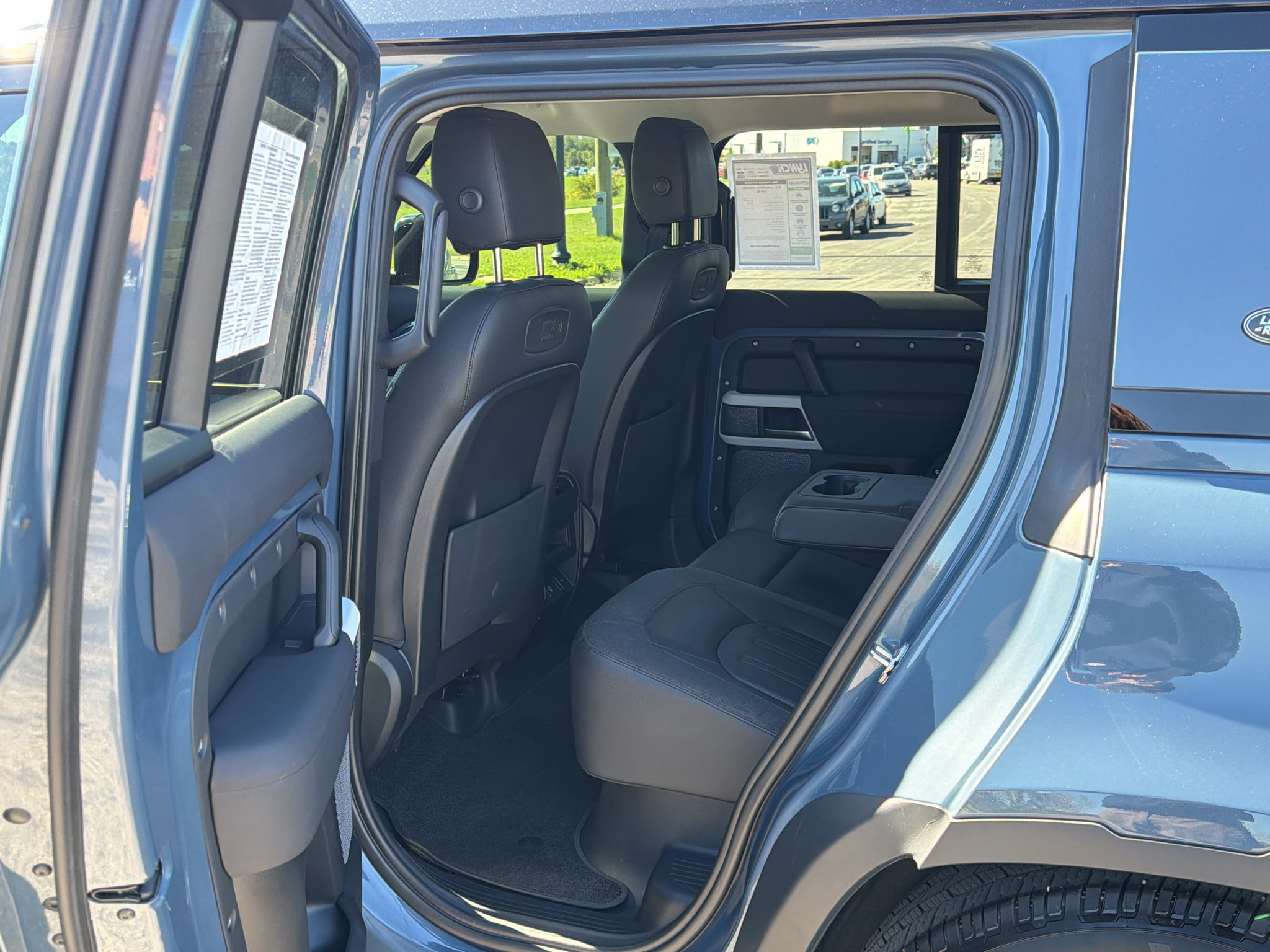 Used 2021 Land Rover Defender 110 SE AWD/4WD image 33