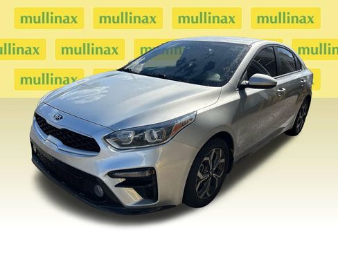 Used 2021 Kia Forte LXS FWD image 6