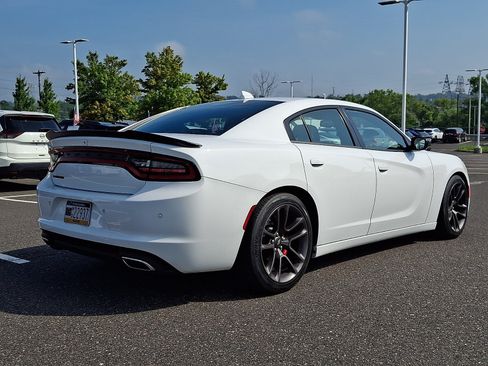 Used 2023 Dodge Charger SXT w/ Plus Group RWD image 6