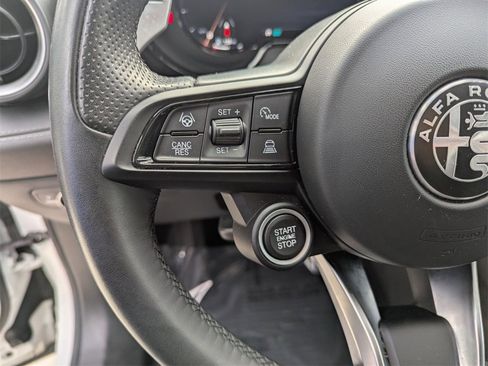 Used 2024 Alfa Romeo Tonale Ti image 25