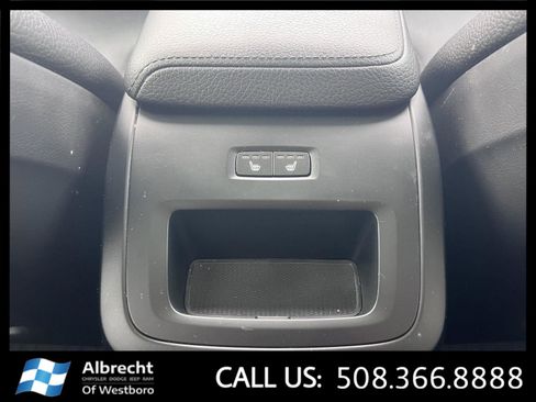 Used 2020 Volvo XC60 T6 Momentum w/ Protection Package image 25