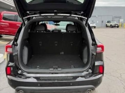 Used 2023 Ford Escape ST-Line w/ Tech Pack #1 AWD/4WD image 14