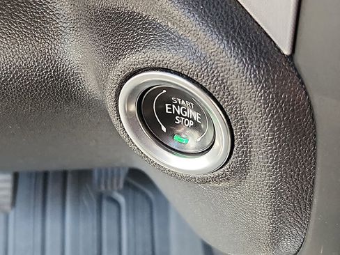 Used 2021 GMC Sierra 1500 SLT w/ SLT Convenience Package image 27