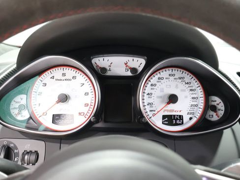 Used 2012 Audi R8 GT image 21