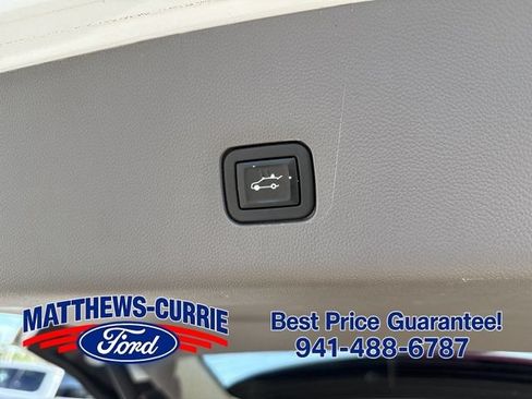 Used 2020 Chevrolet Traverse LT w/ LT Premium Package FWD image 15
