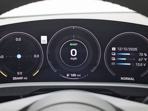 Used 2022 Porsche Taycan 4 Cross Turismo image 13