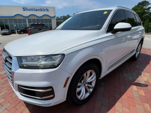 Used 2017 Audi Q7 3.0T Premium Plus AWD/4WD image 5