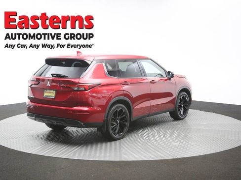 Used 2022 Mitsubishi Outlander SE FWD image 41